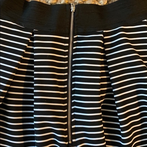 Romeo & Juliet Couture Mini Flare Skirt - Picture 3 of 3